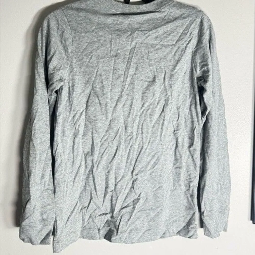 NIKE ❤️🔥NIKE SPORTSWEAR BIG KIDS' LONG-SLEEVE T-SHIRT GREY boys girls shirt M